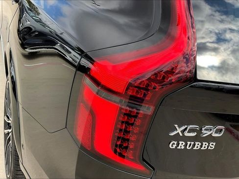 New 2026 Volvo XC90 B5 Ultra w/ Protection Package Premier image 39