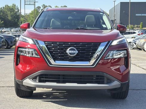 Used 2023 Nissan Rogue SV w/ SV Premium B Package FWD image 8