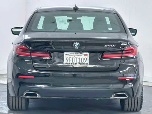 Used 2023 BMW 540i w/ Convenience Package image 7