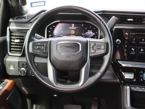 Used 2024 GMC Sierra 2500 Denali Ultimate image 21