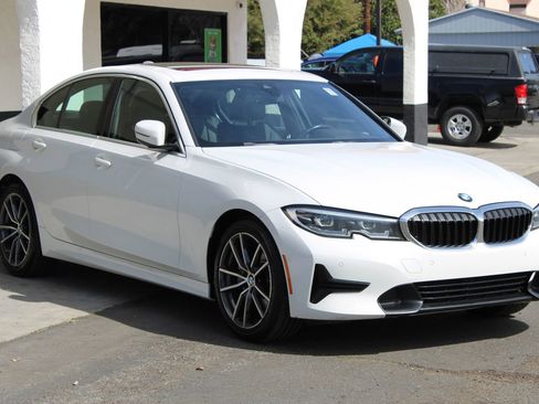Used 2020 BMW 330i Sedan w/ Convenience Package image 3