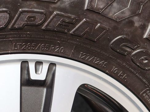 Used 2018 Toyota Tundra SR5 w/ TRD Sport Package AWD/4WD image 41