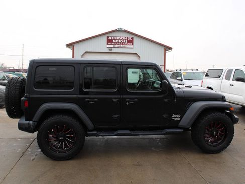 Used 2019 Jeep Wrangler Unlimited Sport S image 1