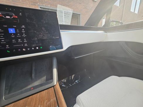 Used 2023 Tesla Model X AWD/4WD image 57