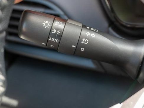Used 2022 Subaru Outback Premium AWD/4WD image 22