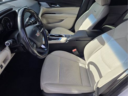 Used 2020 Cadillac CT4 Premium Luxury RWD image 12