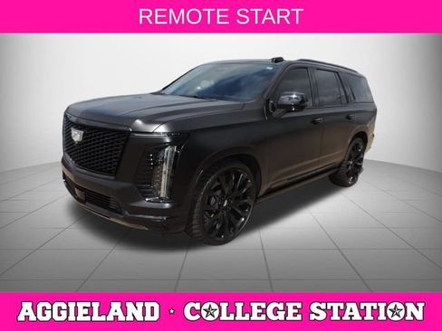 Used 2026 Cadillac Escalade Platinum Sport w/ LPO, ONYX Package AWD/4WD image 8