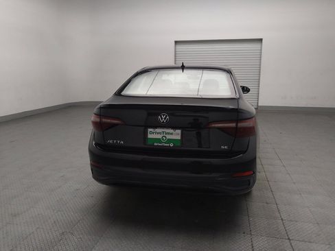Used 2024 Volkswagen Jetta SE FWD image 7