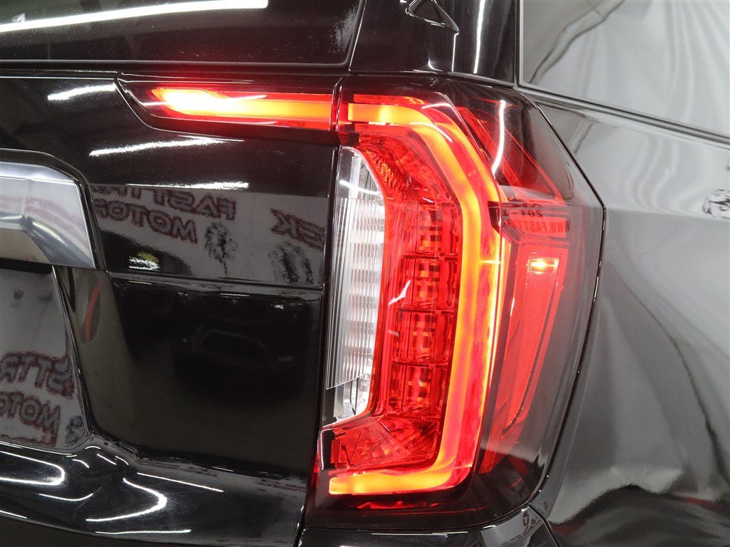 Used 2022 GMC Yukon AT4 AWD/4WD image 11
