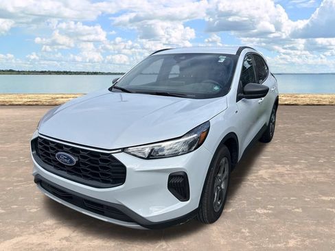 Used 2025 Ford Escape ST-Line FWD image 4