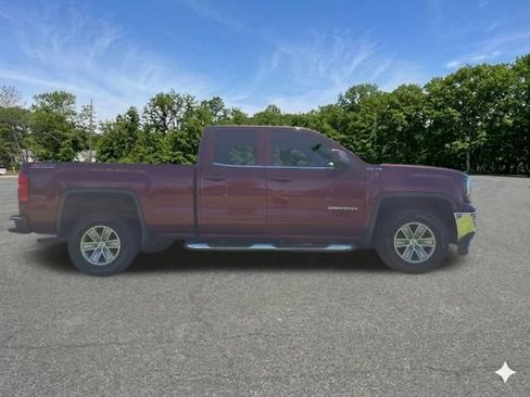 Used 2017 GMC Sierra 1500 SLE w/ SLE Value Package AWD/4WD image 4