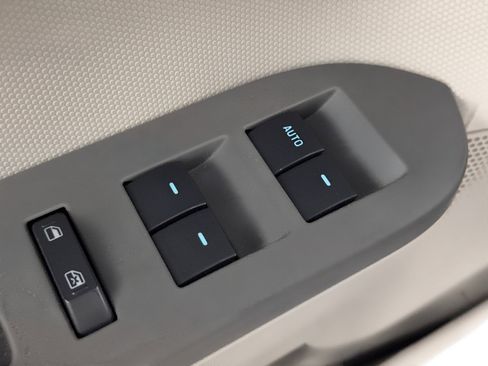 Used 2009 Ford Escape XLS image 15