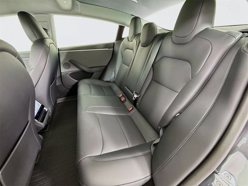 Used 2025 Tesla Model 3 Long Range image 23