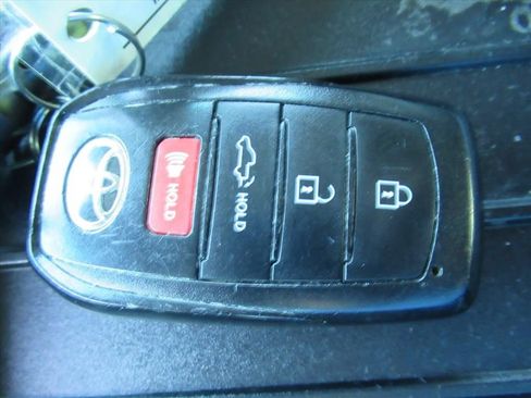 Used 2024 Toyota Tundra SR5 w/ SR5 Convenience Package AWD/4WD image 29