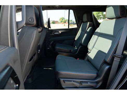 New 2026 GMC Yukon AT4 w/ AT4 Premium Plus Package AWD/4WD image 13