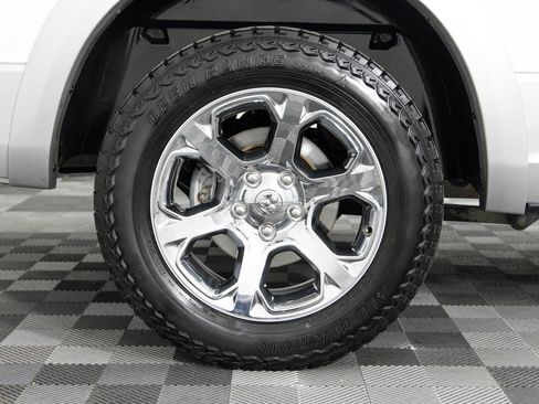 Used 2015 RAM 1500 Laramie w/ Convenience Group image 39