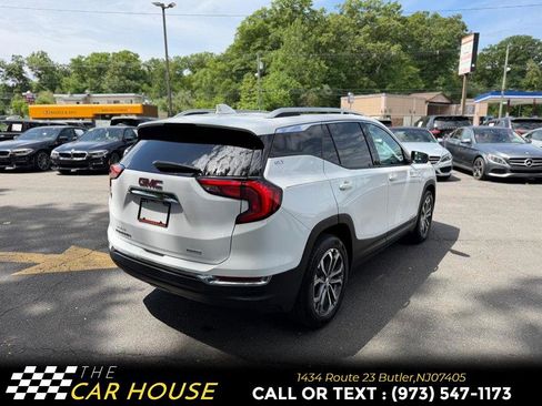 Used 2021 GMC Terrain SLT w/ Infotainment Package II AWD/4WD image 9