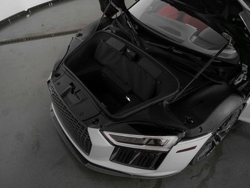 Used 2018 Audi R8 V10 image 27