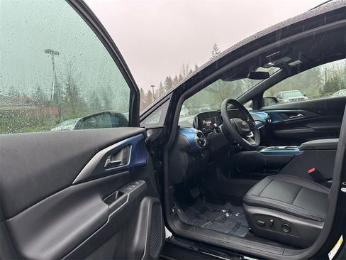 New 2026 Chevrolet Equinox EV LT image 20