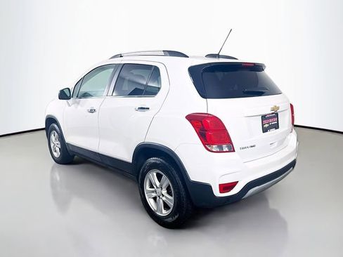 Used 2019 Chevrolet Trax LT w/ LT Convenience Package AWD/4WD image 8