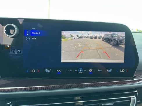 New 2026 Chevrolet Traverse Z71 image 41