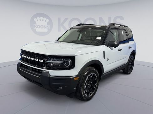New 2026 Ford Bronco Sport Outer Banks w/ Outer Banks Tech Package+ AWD/4WD image 1