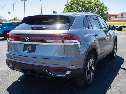 Used 2024 Volkswagen Atlas Cross Sport SE image 7
