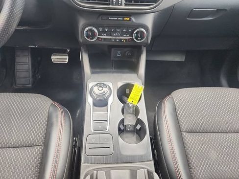Certified 2023 Ford Escape ST-Line AWD/4WD image 19