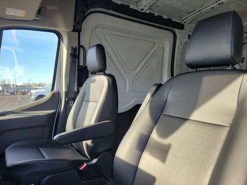 New 2026 Ford Transit 250 148 Medium Roof image 20