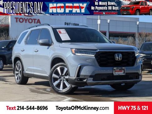 Used 2024 Honda Pilot Touring image 1