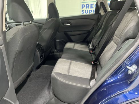 Used 2025 Nissan Rogue SV AWD/4WD image 21
