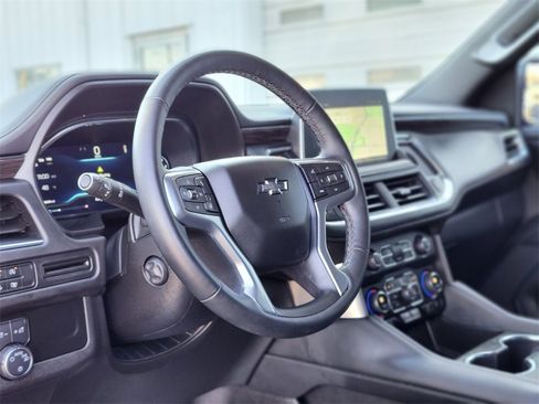 Used 2023 Chevrolet Tahoe Z71 w/ Luxury Package image 18