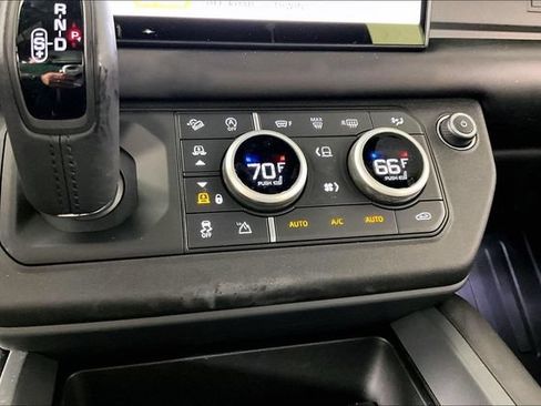 Used 2025 Land Rover Defender 110 X-Dynamic SE AWD/4WD image 14