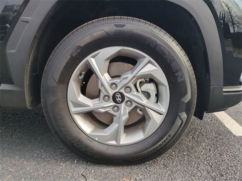 Used 2024 Hyundai Tucson SE image 11