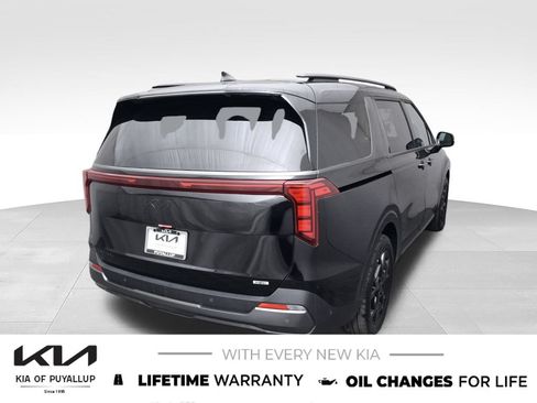 New 2026 Kia Carnival SX w/ SX Dark Edition Package FWD image 5