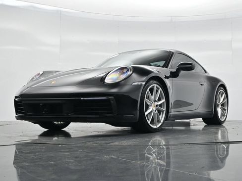 Certified 2021 Porsche 911 Carrera RWD image 29