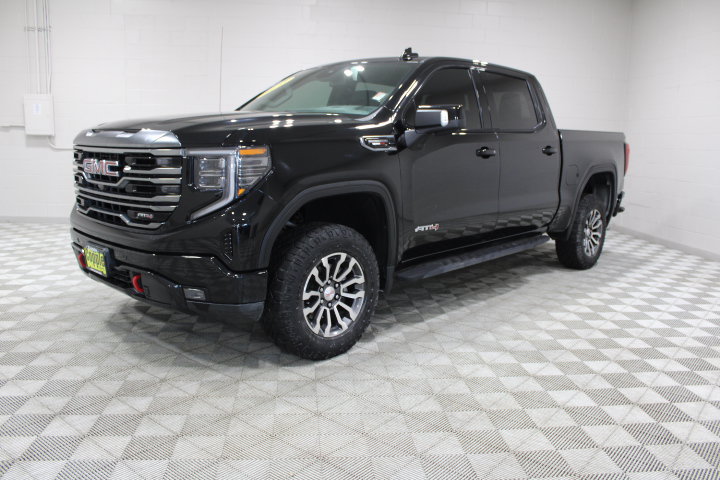 Used 2022 GMC Sierra 1500 AT4 w/ AT4 Premium Package AWD/4WD image 7