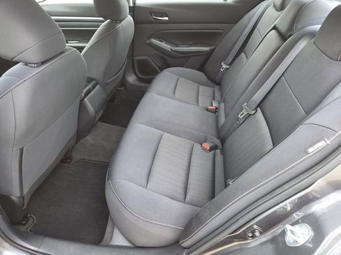 Used 2022 Nissan Altima 2.5 SV FWD image 22