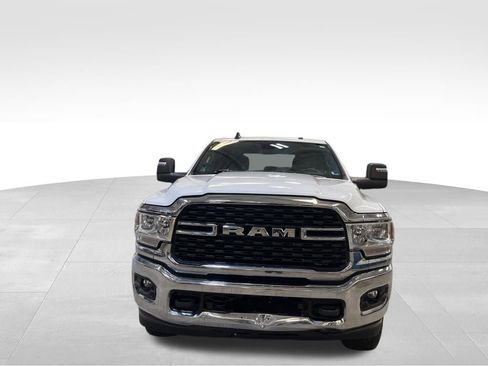 Used 2024 RAM 2500 Big Horn w/ Off Road Package AWD/4WD image 9