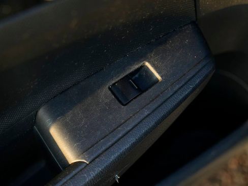 Used 2010 Honda Accord LX image 25