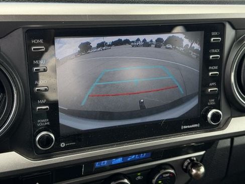 Certified 2022 Toyota Tacoma SR5 AWD/4WD image 17