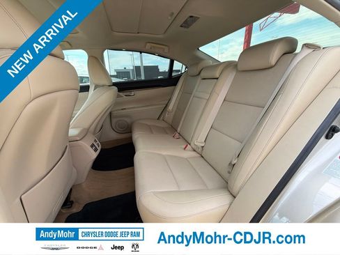 Used 2013 Lexus ES 350 FWD image 19