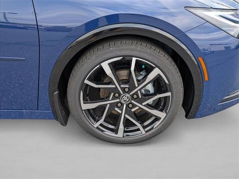 New 2026 Toyota Prius Plug-In Hybrid image 5