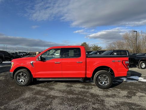 Used 2023 Ford F150 Lariat w/ Trailer Tow Package image 9