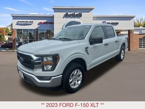 Used 2023 Ford F150 XLT image 4