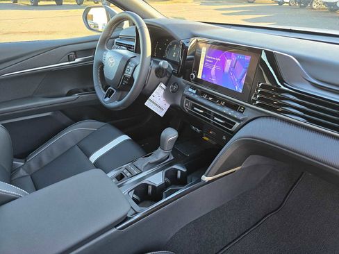 Certified 2026 Toyota Camry SE FWD image 11