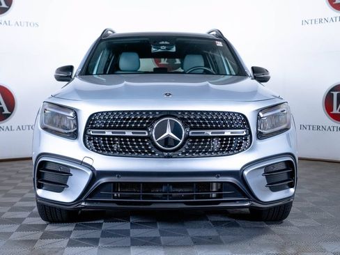 Used 2026 Mercedes-Benz GLB 250 4MATIC image 2