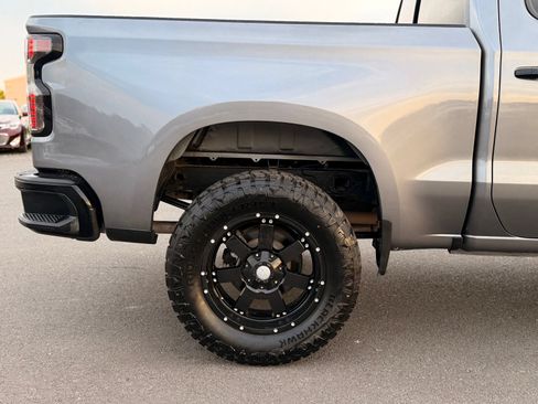 Used 2020 Chevrolet Silverado 1500 LT Trail Boss AWD/4WD image 12