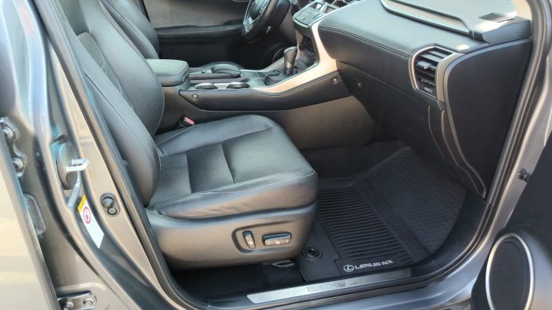 Used 2015 Lexus NX 200t FWD w/ Luxury Package image 13