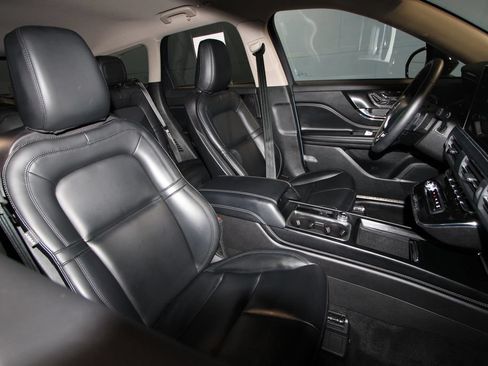 Used 2025 Lincoln Corsair FWD image 21